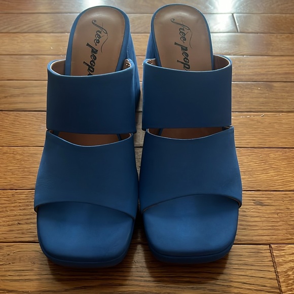 Free People Love Is Everywhere Platform Leather Sandal Heels - Picture 5 of 7